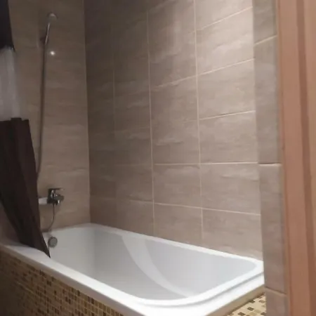Apartment 1-Комн. Апартаменты Возле Золотого Берега